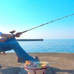 【田舎暮らし】古民家で猫と暮らす 22歳独身の日常を初公開。海で釣りをしながらバーベキュー！(Vlog-1)