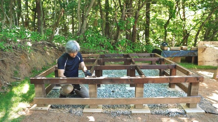 【セルフビルド】一人で山に小屋を作る #1 開拓〜土台
